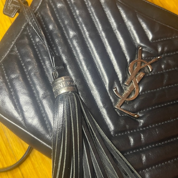 Yves Saint Laurent Black Quilted Crossbody Bag - Picture 2 of 10